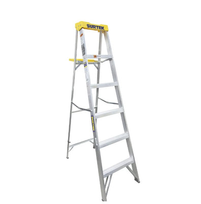 Escalera de Tijera Tipo III de Aluminio y Tapa Plástica con 5 Peldaños Surtek ET5